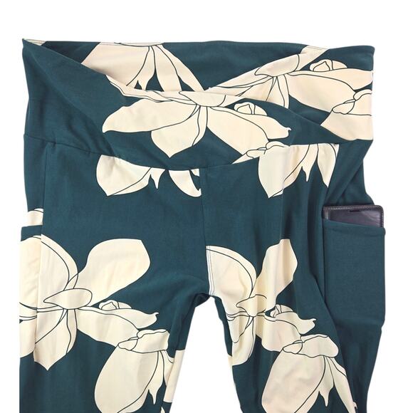 Simple Addiction | Magnolia Blooms-Cross Waistband-Pocket Leggings | Size 16-20 - Picture 3 of 4